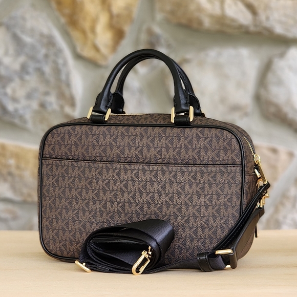 Michael Kors Elliot MD Logo Crossbody Brown - Picture 3 of 6